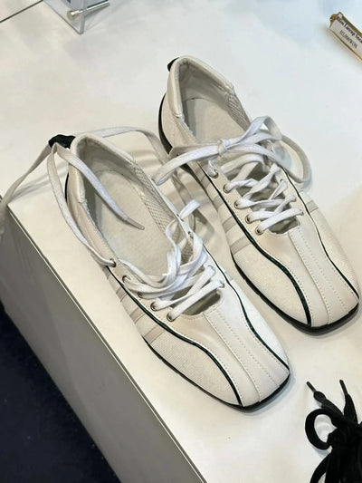 Women's lace-up retro casual ballet style flats Comfortable lightweight sneakers