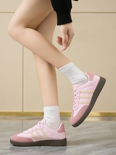 Women Sneakers 2025 Spring New Luxury Flat Loafers Comfortable Slip on Soft Female Sneakers Lightweight Outdoor Shoes for Women*
