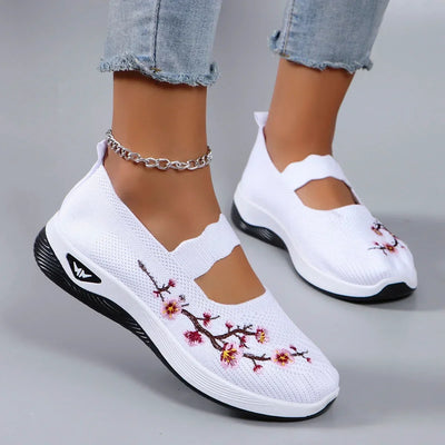 Shoes for Women 2025 Walking Shoes Slip On Arch Support Mother's Shoes Breathable Sneakers Summer Comfortable Casual Trainers