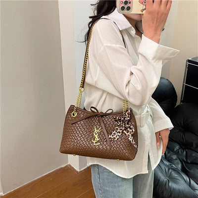 Famous Designer Women's Handbag In Soft Leather, Elegant Crossbody-Bag With Adjustable Strap, Classic Luxury Style