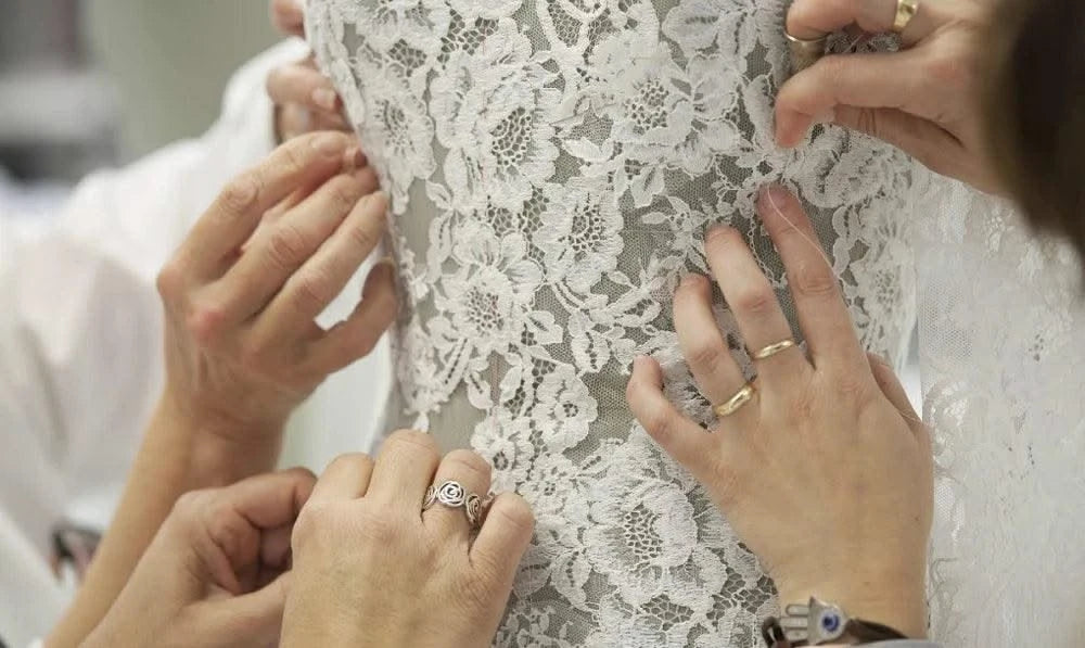 3-D Flower Wedding Dresses Woman