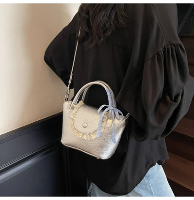 2025 New Designer Hand Carved Shoulder Bag Stylish Textured Crossbody Purse for Women Elegant Handheld Tote Fashionable