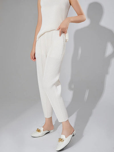 Hot Selling Pants for Women Niche Design Fish Scale Pleats Elastic Waist Fashionable and Versatile Nine-point Miyake Casual