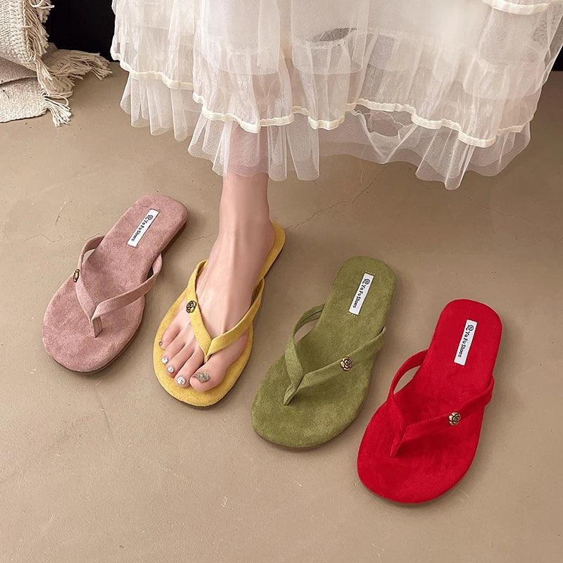 Luxury Designer Woman Flat Slippers Woven with Comfortable Women's Shoes Casual Bottom Slippers 2025 New Summer Women Sandals