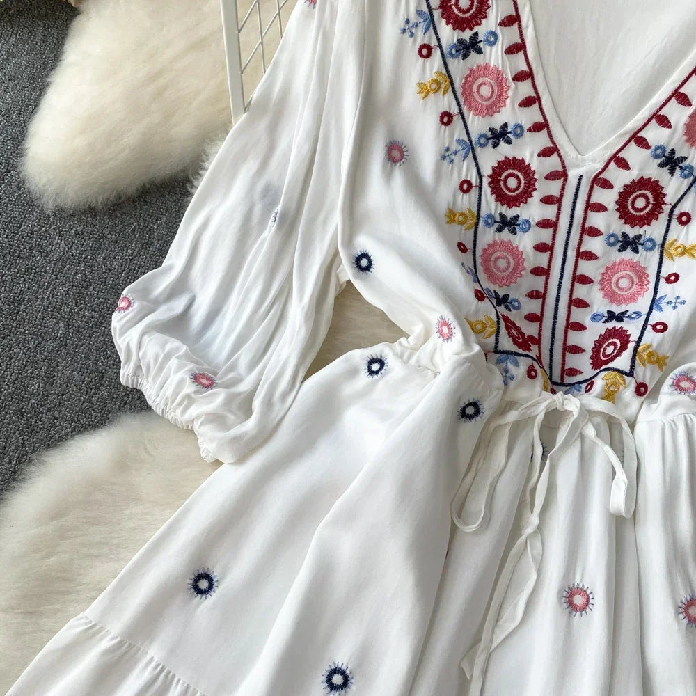 Boho Dress for Women Embroidery Floral Print V-neck Elastic Waist Lace-up Dresses with Belt Summer Vestidos Folds Dropshipping