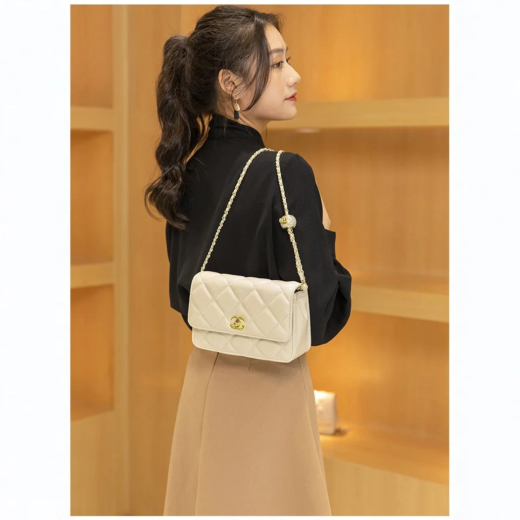 Best in Show Superstar Designer Handbag for Women Simple Yet Chic Crossbody Style Large Capacity