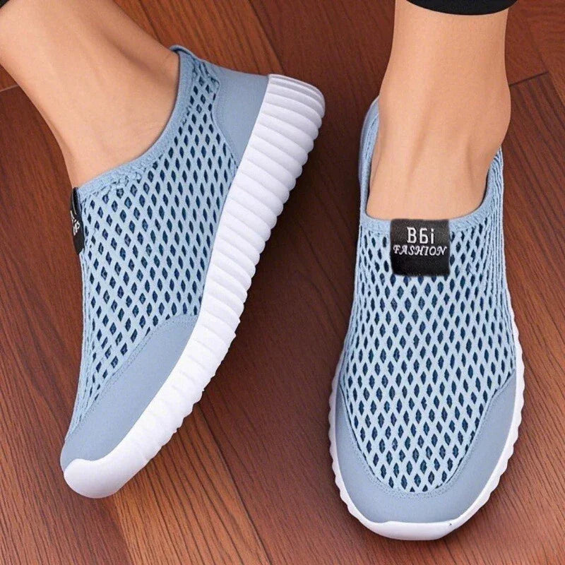 Slip on Women's Shoes Breathable Comfortable in Summer Lightweight Flat Shoes A Simple Mesh Design for Lazy People To Step On