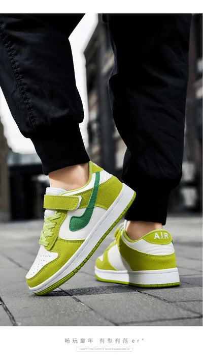 Boys' sports shoes 2025 new leather-covered waterproof children's casual shoes primary school trend non-slip board shoes