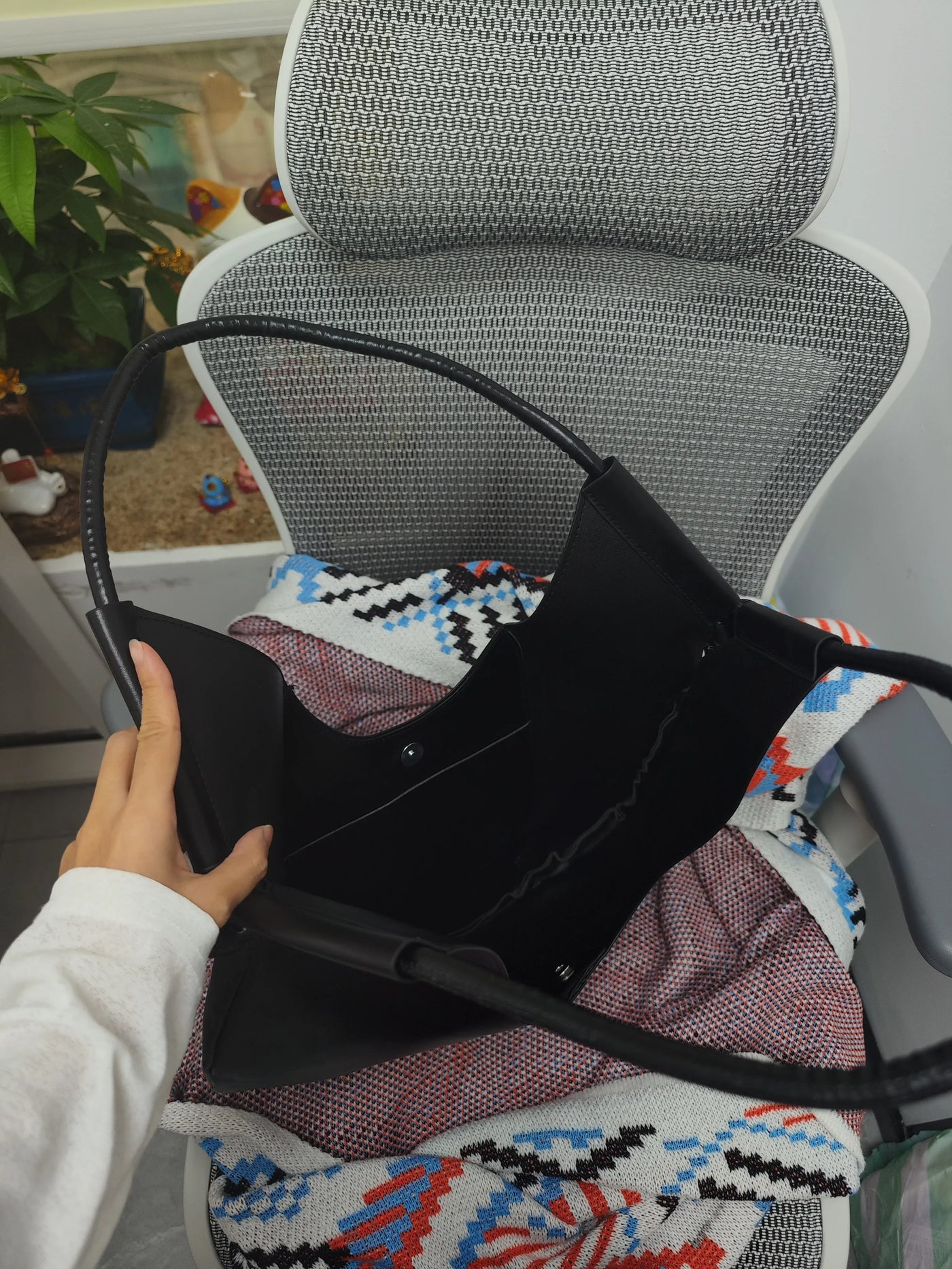 Womens Black Handbag Minimalist Casual Tote Bag Large-capacity Commuting Shoulder Armpit Large Handbags Designer Business Clutch