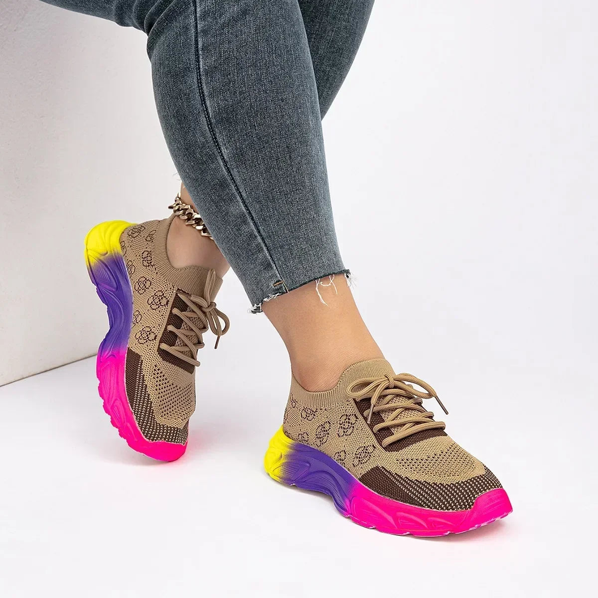 Women's Breathable Mesh Platform Shoes New Increase Height Chunky Sneakers for Women Tenis Outdoor Women's Casual Running Shoes