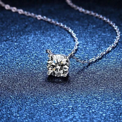 1CT  Moissanite Necklace for Women Color Sparkling Classic Lab Diamond Pendant Sterling Silver 925 GRA