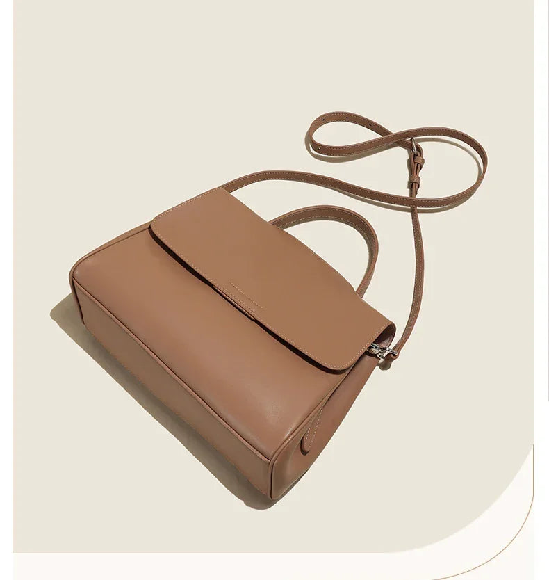 Women's Cowhide Genuine Leather Shoulder Bag Female Fashion Luxury Designer Handbags Ladies Commuting Large Capacity Bucket Bags