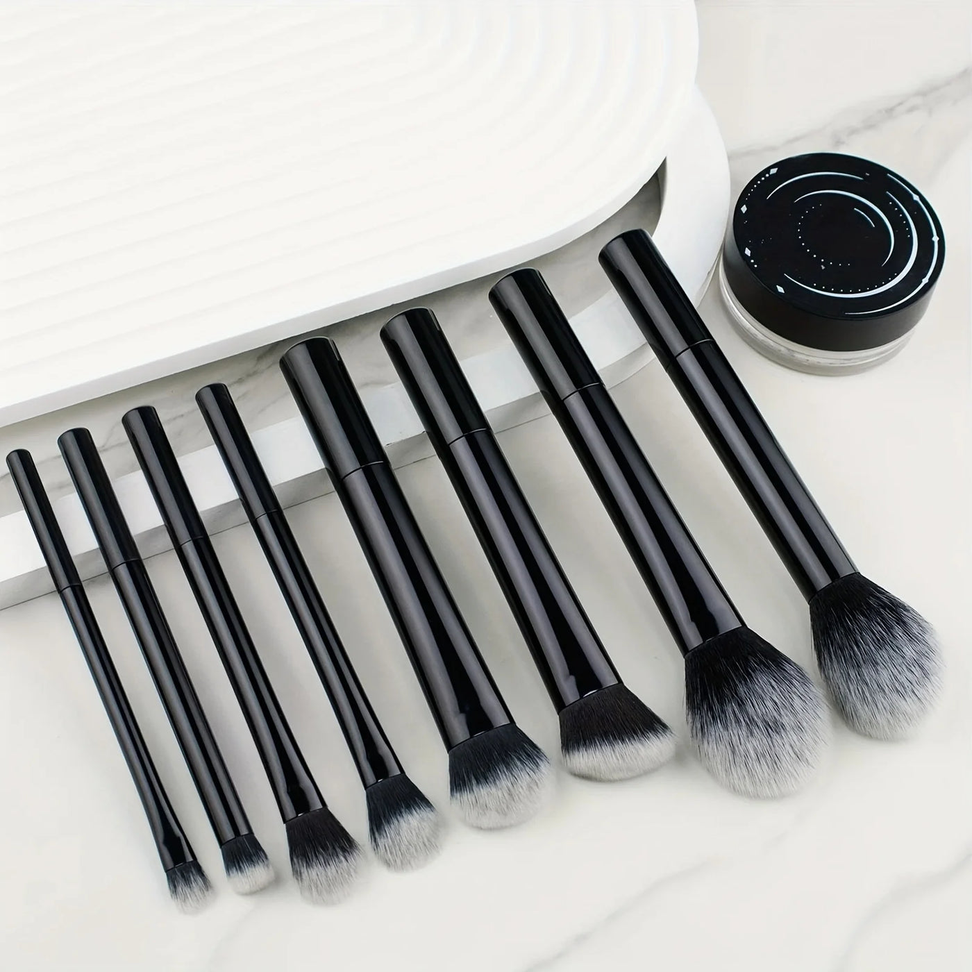 High-quality 8pcs/set Black Glossy Professional Makeup Brush Tool Kit Including Powder, Blush, Contouring, Eyeshadow, Highlighte