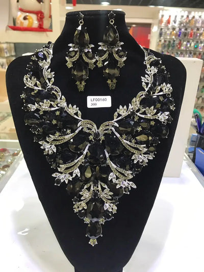 Women Luxury Necklaces Set Wedding Delicate Fashion Jewelery Set Crystal Rhinestone Earrings Jewelry Sets