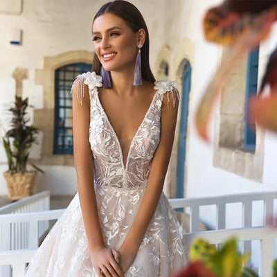 Customized Bridal Gown A-line Tulle Appliques Lace Wedding Dress V-neck Sleeveless Exquisite High Quality Backless Dresses Women