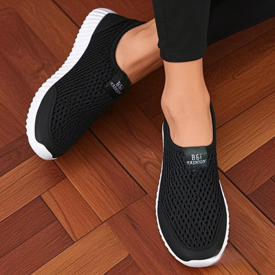 Slip on Women's Shoes Breathable Comfortable in Summer Lightweight Flat Shoes A Simple Mesh Design for Lazy People To Step On