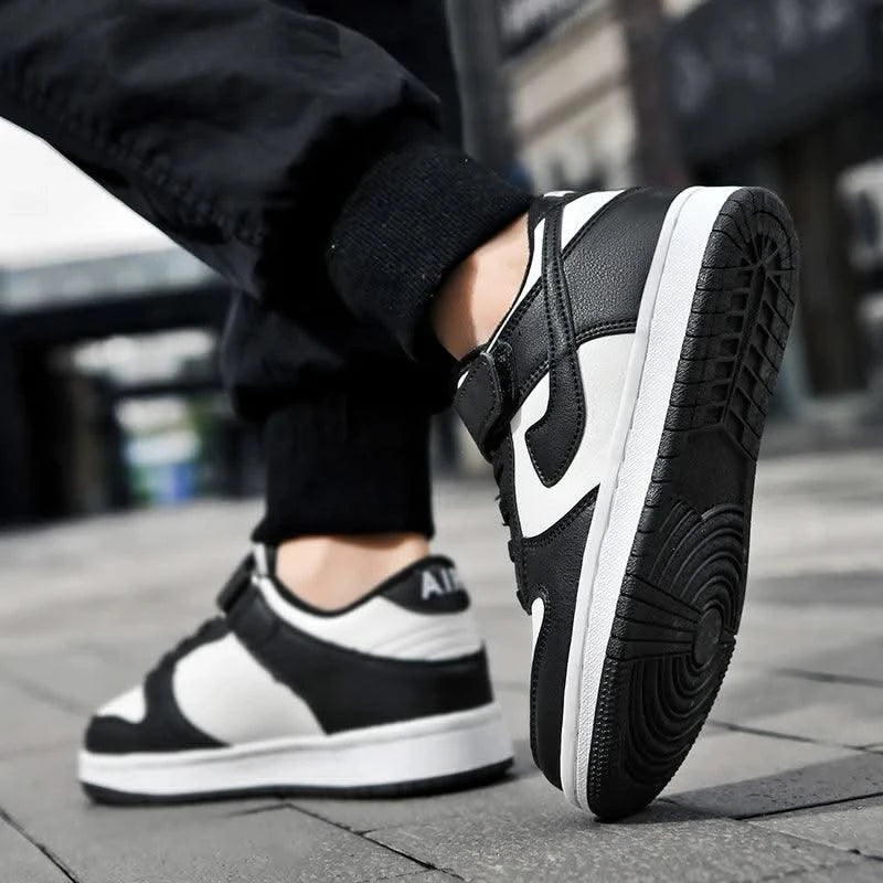 Boys' sports shoes 2025 new leather-covered waterproof children's casual shoes primary school trend non-slip board shoes
