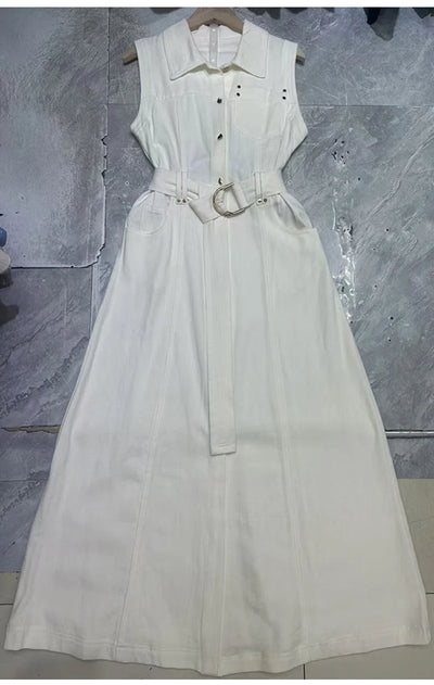 Retro fashion denim dress 2025 summer new elegant sleeveless single-breasted lapel with belt waist A long skirt.