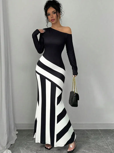 New Women Maxi Dresses Autumn Streetwear Fashion Black White Patchwork Casual Slim Dresses Elegant Female Knitted Dress Clothing