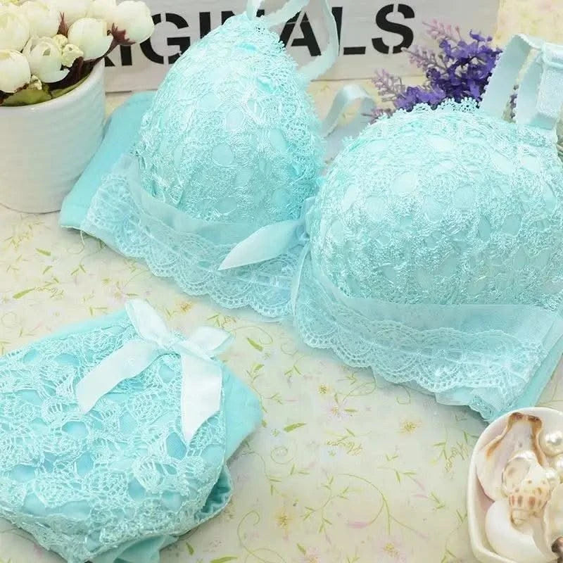 Women Wireless Sexy Bra Set Low Waist Panties Nonwire Bralette Lingerie Set Soft Brassiere Female Fashion Underwear Big Size Set