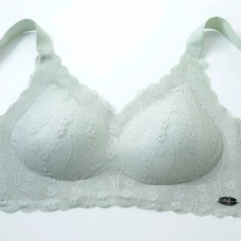 Full Coverage Bra For Plus Size Women With No Underwire Thin Cup Design To Show Cchest Small Help Lift And Prevent Sagging
