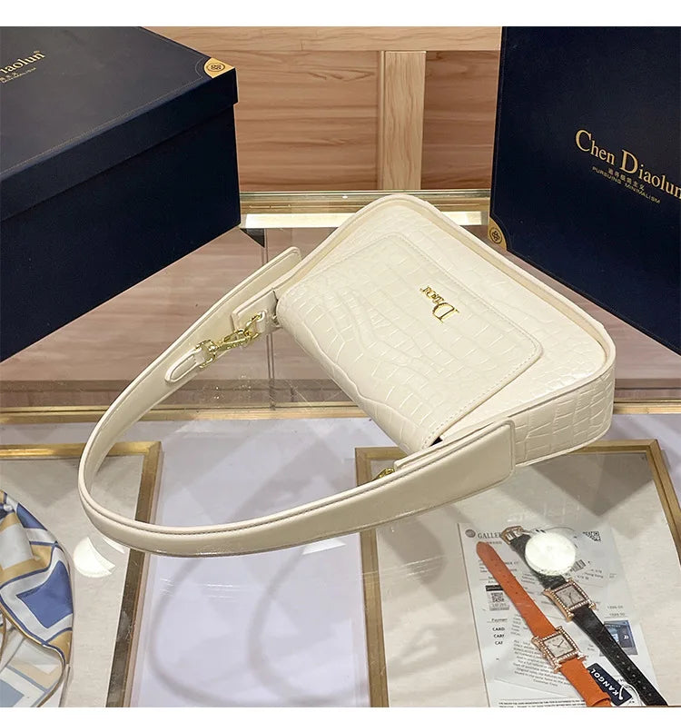 Classic Women's Handbag in Leather, Shoulder and Crossbody Bag Style, Luxury Elegant Design for Ladies By Famous Designer