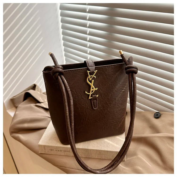 Limited edition designer handbag for ladies, 2025 new style tote bag with light luxury and unique high-end style crossbody bag