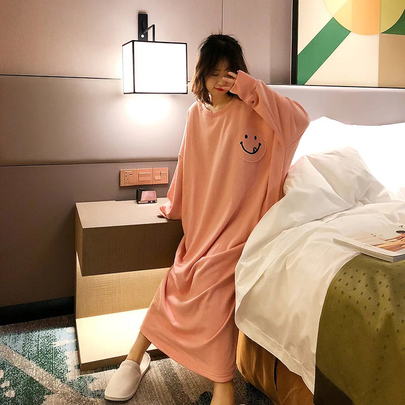 Female Loungewear Smiley Face Autumn Winter German Fleece Thickened Warm Long Nightgown Women Wearable Outdoors Lady Pajamas