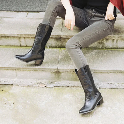 New Women Boots Winter High Top Western Outdoors Cowboy Boots Fashion Ankle Boots Embroidered Printed Casual High Top Shoes 906