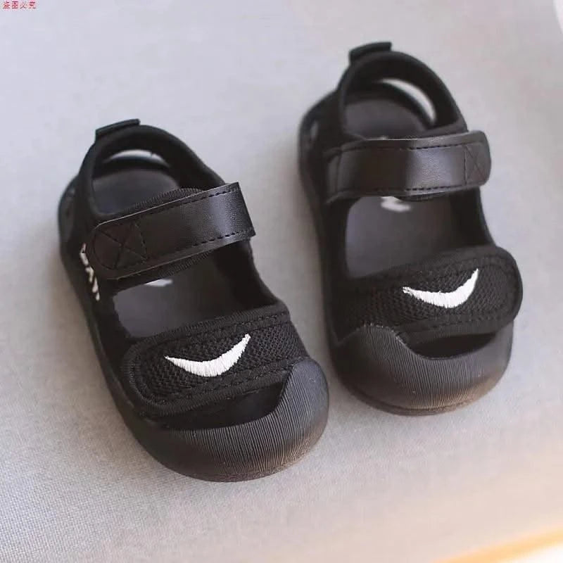 Children's Sports Sandals with Toe Caps, Anti-Collision Soft Sole, Anti Slip Shoes, Breathable Walking Shoes for Boys and Girls