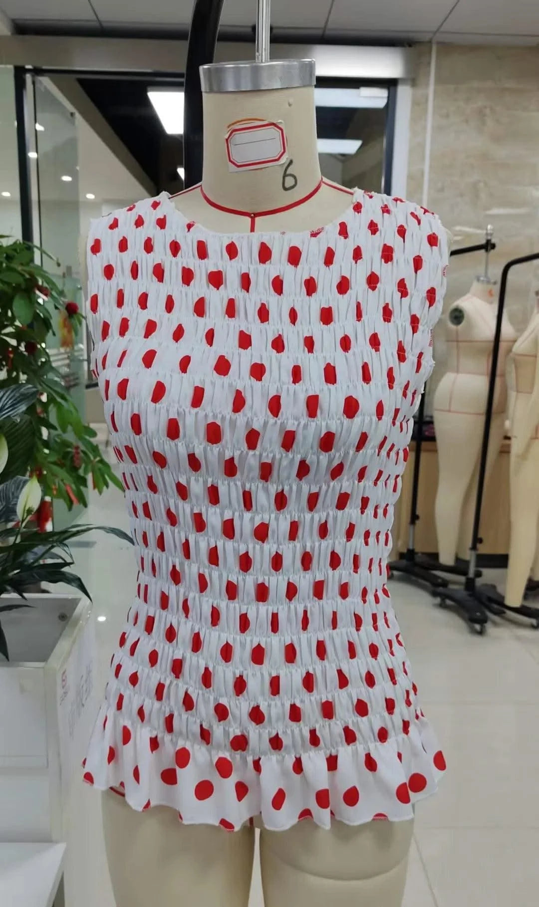 Women Shirred Tank Top Sleeveless Ruffle Hem Smocked Crop Top