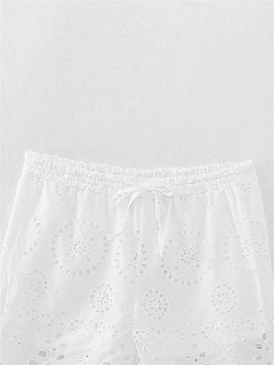 2025 Women's New Shorts Summer White Cutout Sexy Shorts Embroidered Trims Casual Fashion Personality Versatile