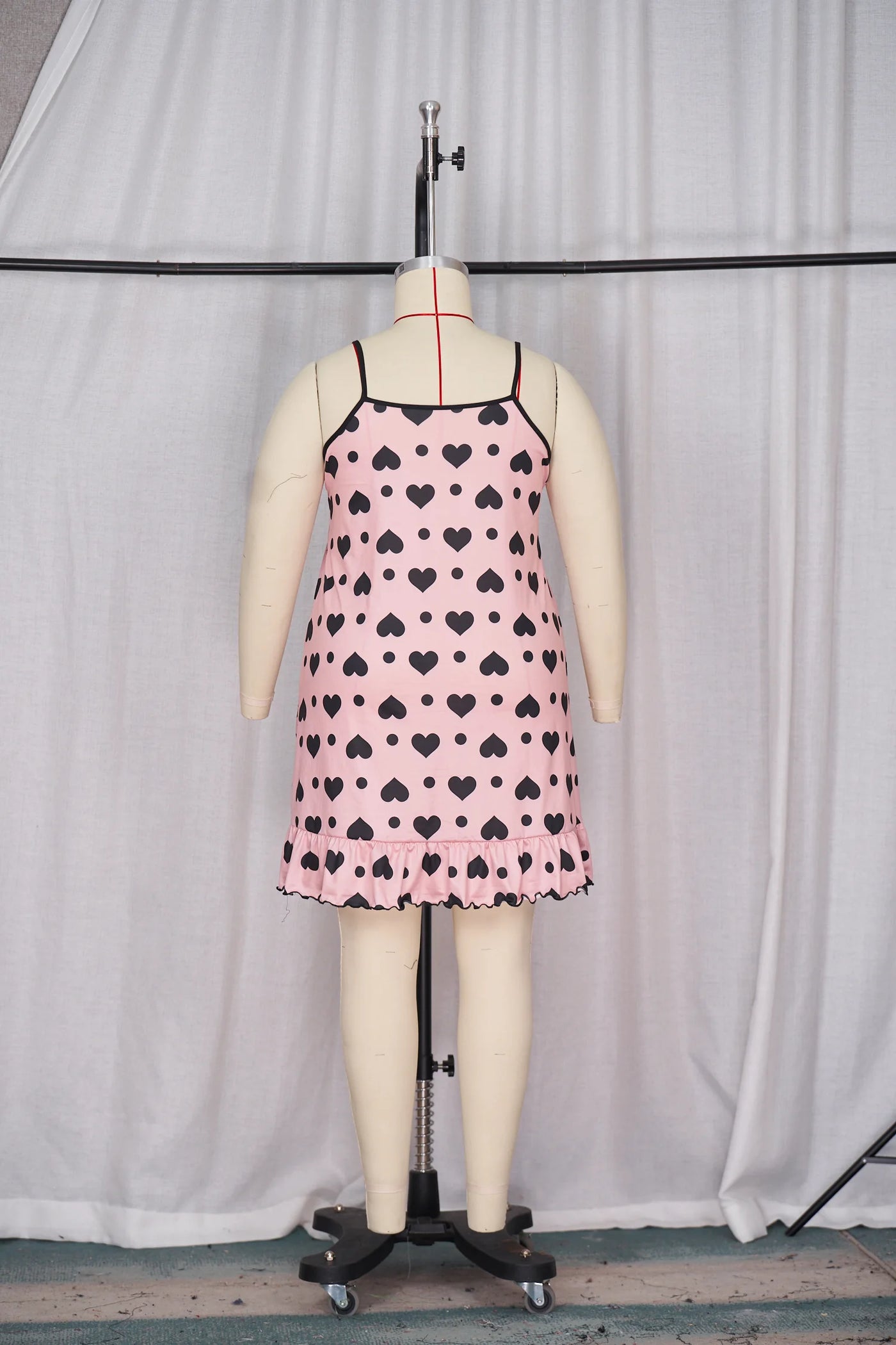 Medium to large-sized women's pajamas  oversized pajamas  loose pajamas  pajamas  home clothing  oversized pajamas  and skirts