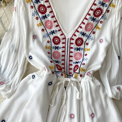 Boho Dress for Women Embroidery Floral Print V-neck Elastic Waist Lace-up Dresses with Belt Summer Vestidos Folds Dropshipping