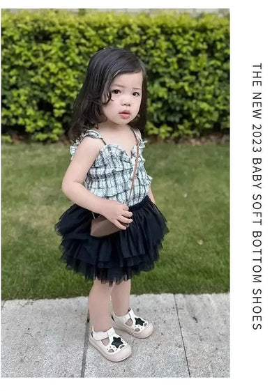 Non-slip Soft Sole Kids Walking Shoes | Hollowed-out Breathable Flat Shoes with Cute Stars  |  Beach Shoes for Children