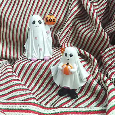 Home resin Halloween decorations, cute ghost desktop ornaments