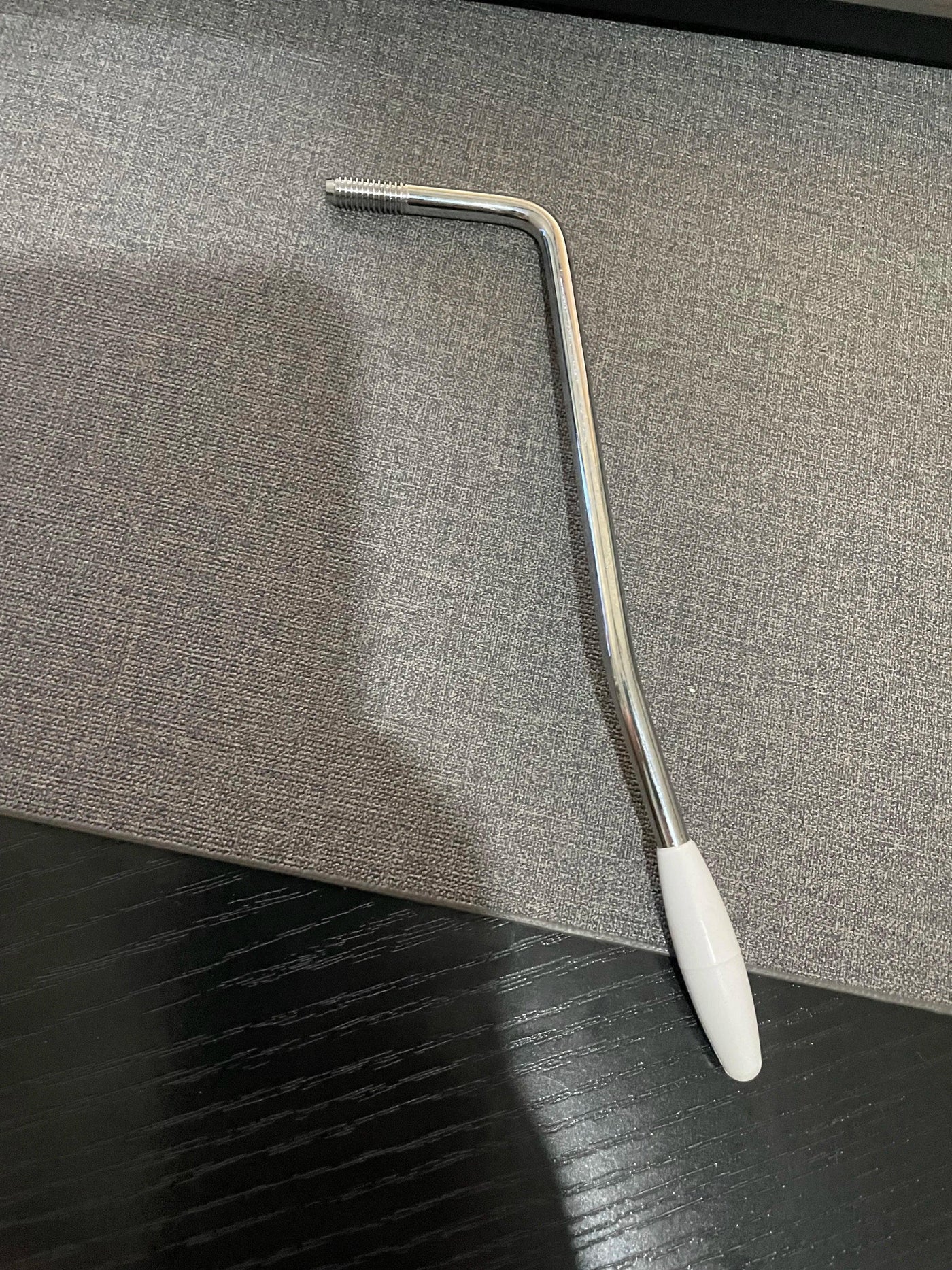 Tremolo Bar with White Tip,Whammy Bar for Fender Strat Stratocaster Electric Guitar with Spike, Tremolo Bar Arm for ST Guitar, 6