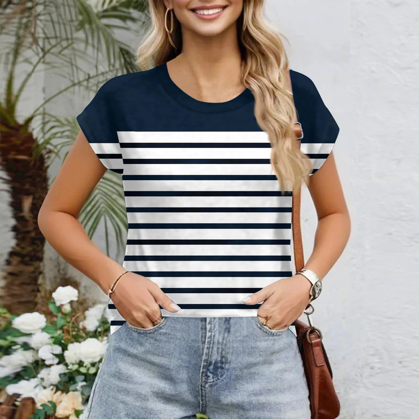 Womens Summer Tops Going Out Workout Outfits Spring Short-sleeved T Shirts Business Casual Dressy Fashion Trendy Clothes 2025