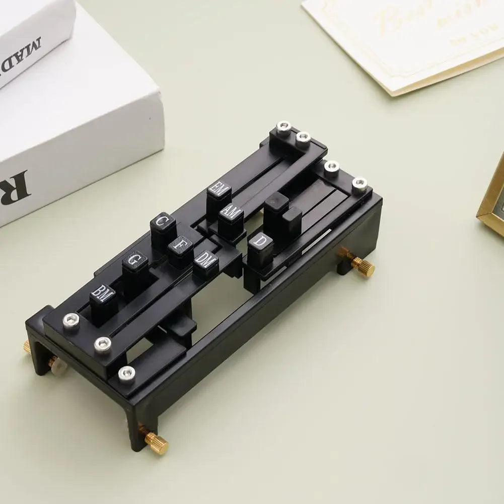 Guitar Auxiliary Artifact Folk Guitar Playing And Singing Chord Practice Automatic Transmission One Key Chord Player