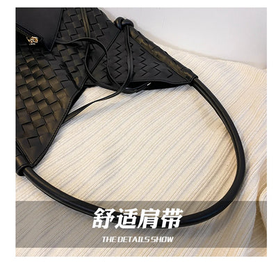 Famous Designer Women's Handbag With Convertible Shoulder Strap Leather Luxury Brand Elegant Spacious