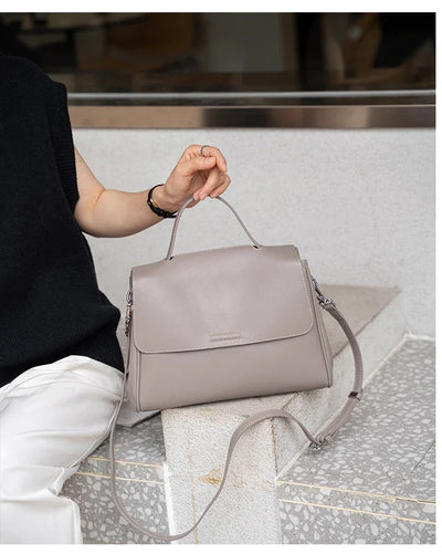 Women's Cowhide Genuine Leather Shoulder Bag Female Fashion Luxury Designer Handbags Ladies Commuting Large Capacity Bucket Bags