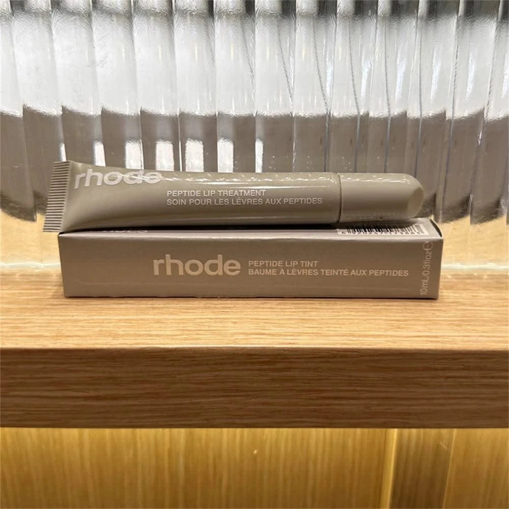 Luxury 17 Colors Soft Tube Mirror Super Model Lip Balm Long Lasting Moisturizing Makeup Lipstick Remove Dead Skin Mouth Care