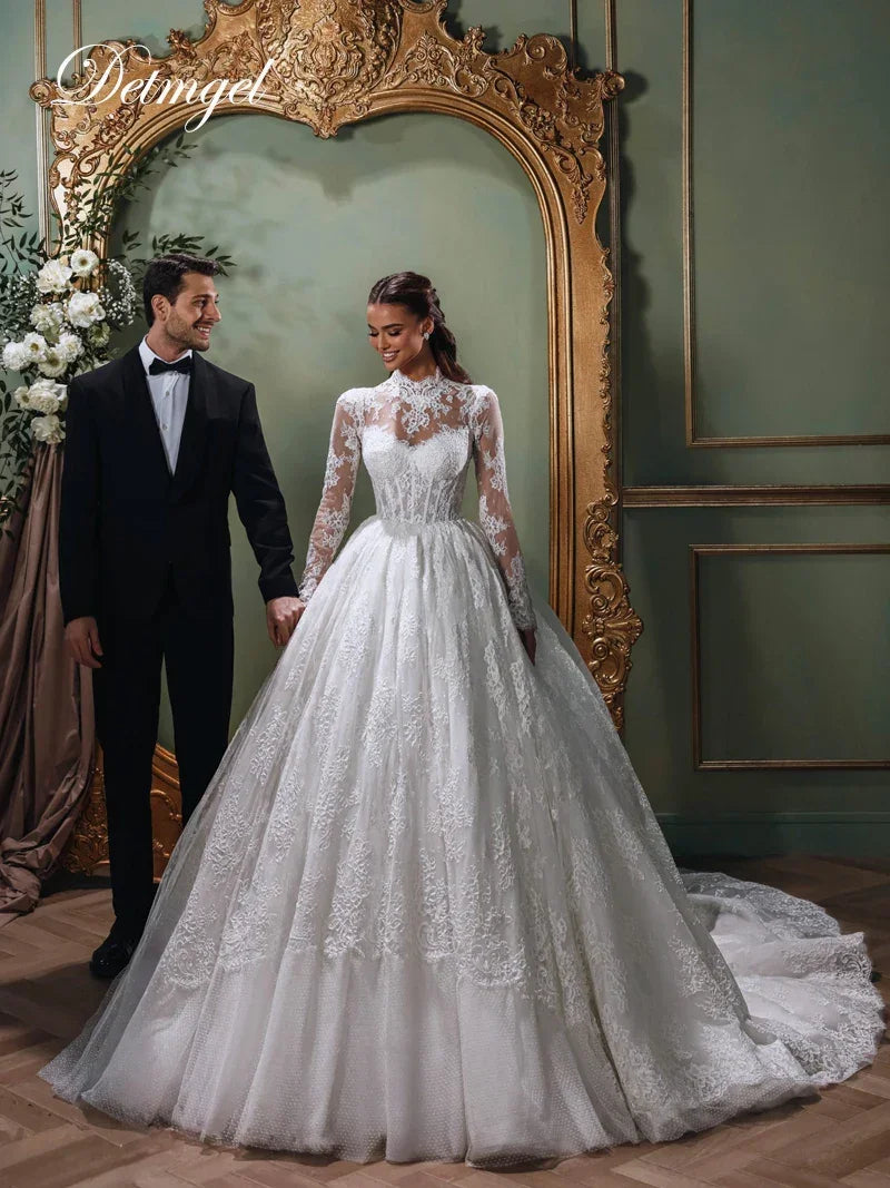 Detmgel New Classic Ball Gown Wedding Dresses Simple Full Sleeve O-Neck Dot Lace Button Court Train Vestido De Novia Customized