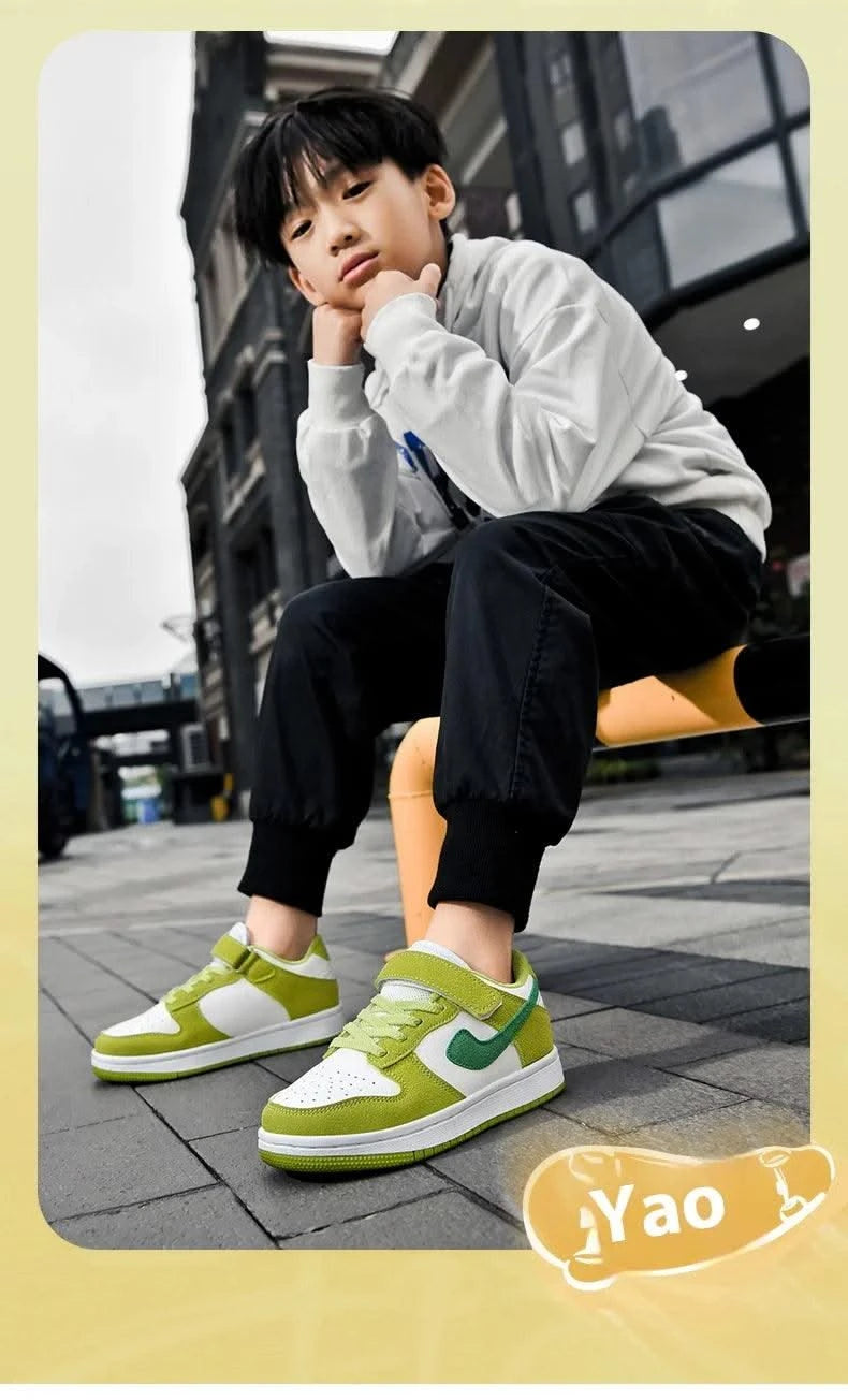 Boys' sports shoes 2025 new leather-covered waterproof children's casual shoes primary school trend non-slip board shoes