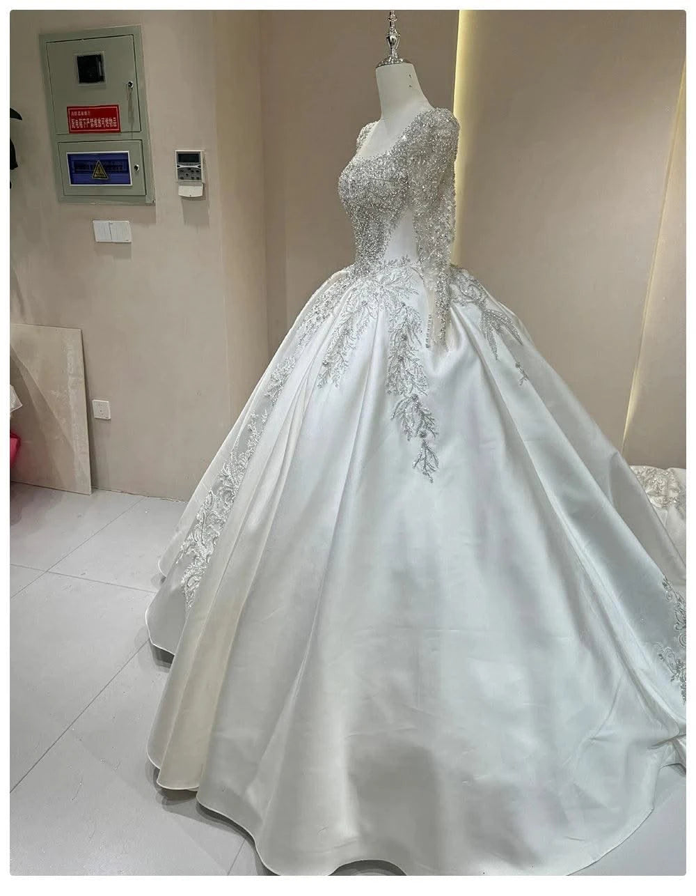 Wedding Dress with Sparkling Embellishments and Long Trains Delicate Lace