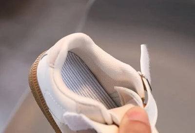Children's Sports Shoes Flat Non Slip Boys' Running Shoes Breathable Comfortable Casual Shoes Autumn New Girls Sneakers J131