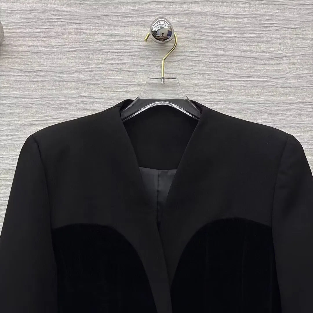 2025 New Autumn Black Velvet Wrapped Chest Panel Design Office Lady Jacket Women V-neck Long Sleeve Gold Eye Button Elegant Coat