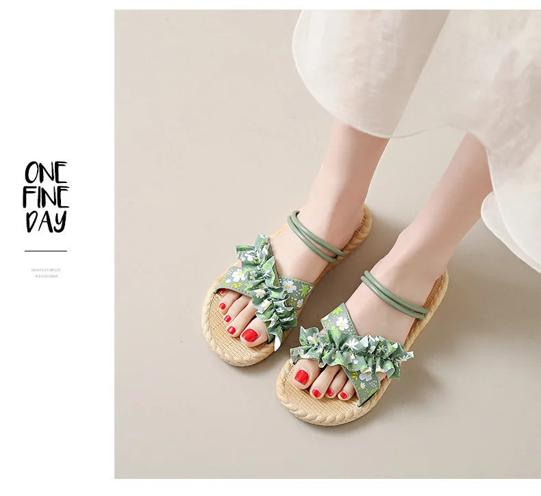 2025 New Floral Flip Flops for Women - Fashion Flat Sandals, Non-Slip Summer Slides for Beach/Outdoor, Trendy Ladies Casual Shoe