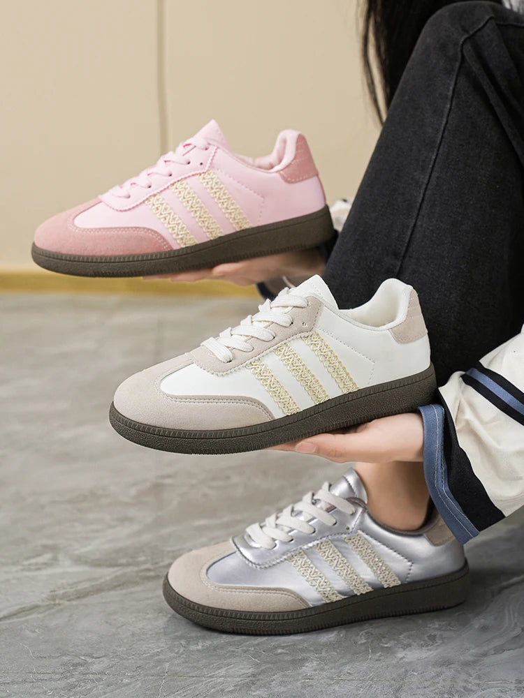 Women Sneakers 2025 Spring New Luxury Flat Loafers Comfortable Slip on Soft Female Sneakers Lightweight Outdoor Shoes for Women*
