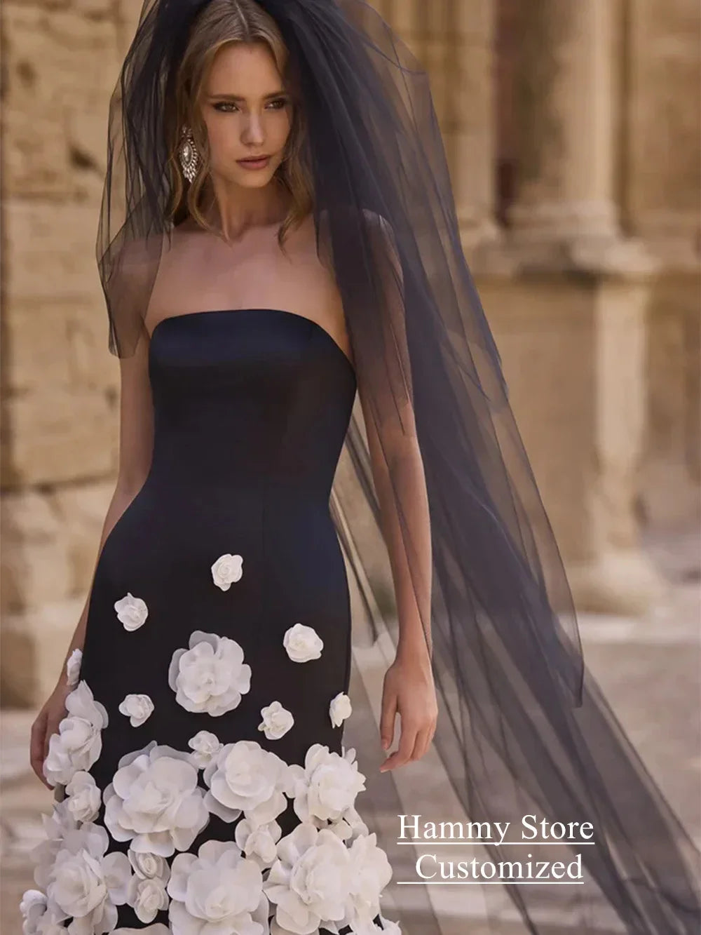 Saudi Arabic Wedding Dress with Flowers Customized Strapless Sleeveless Sweep Train Arabian Bridal Gown Back Zipper Buttons